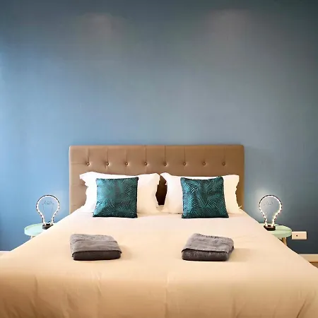 Urban 3 Apartment *