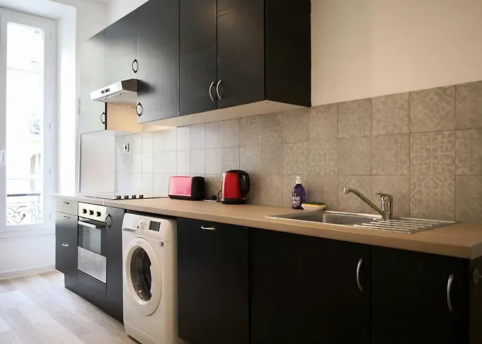 Urban 3 Apartment *